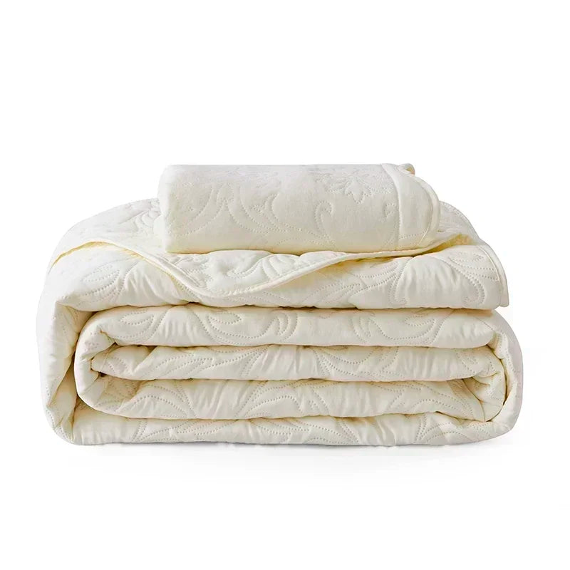 High-grade White Embossing Cotton Double Plaid Quilts