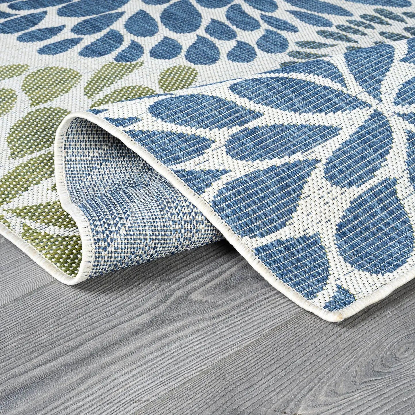 Leaf Area Outdoor Rug for Indoor and Outdoor Patio