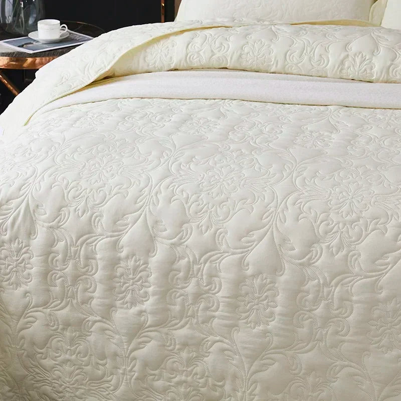 High-grade White Embossing Cotton Double Plaid Quilts